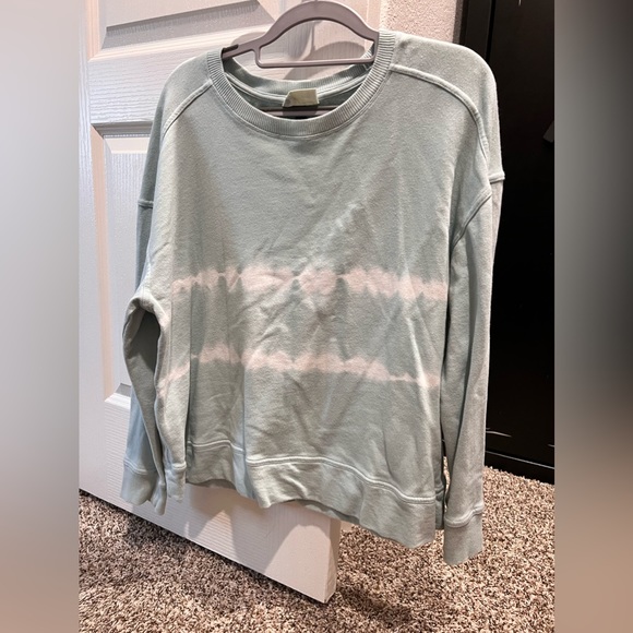 Bundle of target sweatshirts - Picture 2 of 4